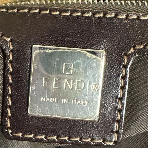 💯Authentic FENDI Zucca Canvas Shoulder Bag Beige🍀 - Picture 10 of 12